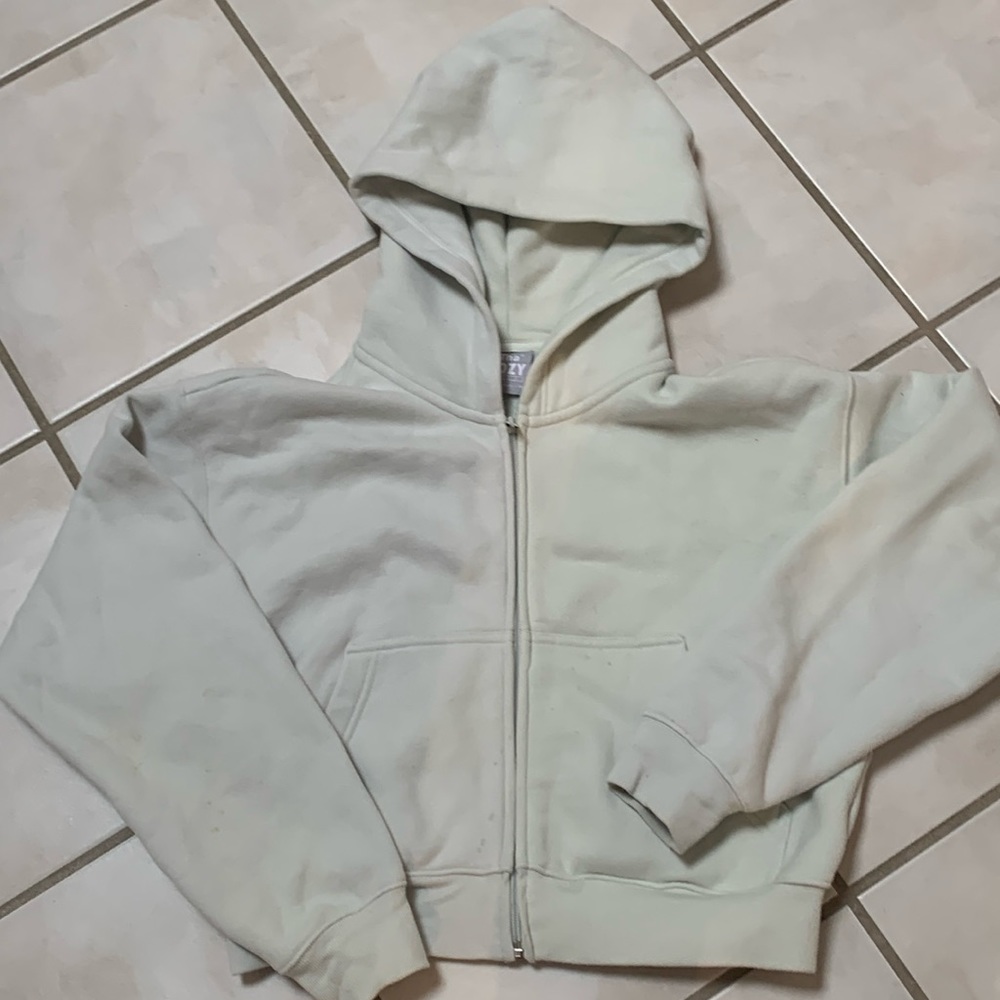 Aritzia TNA cropped boxy sweatshirt